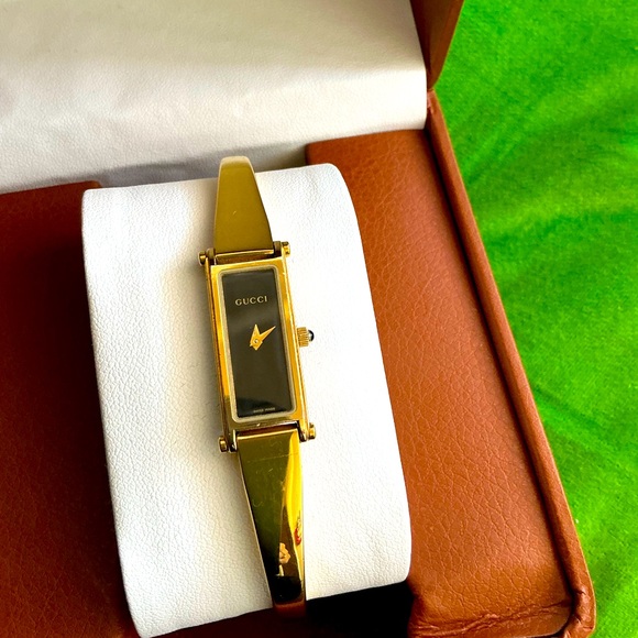 Modern GUCCI bangle watch🔥🔥🔥 - Picture 5 of 16